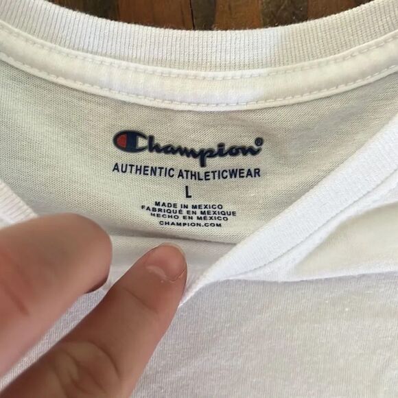 Champion boys tee Size L - Picture 2 of 3